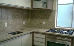 Cozinha em Granito Amarelo Ornamental